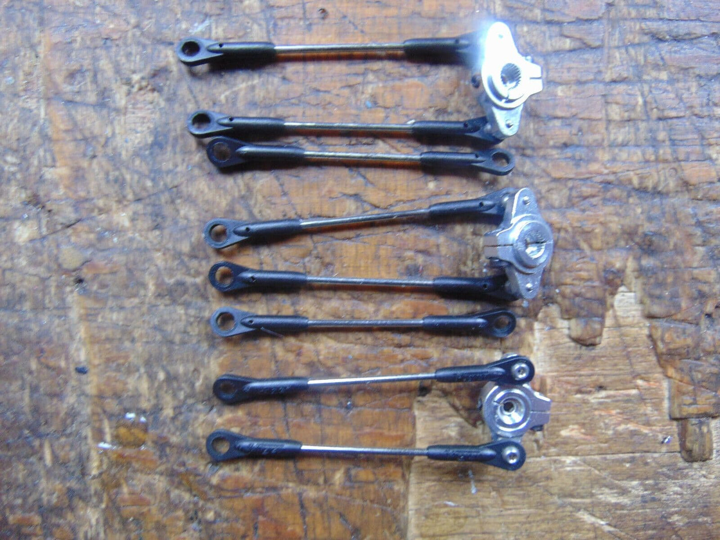 RAPTOR E700 SERVO LINKAGES & ARMS FOR FUTABA SERVOS