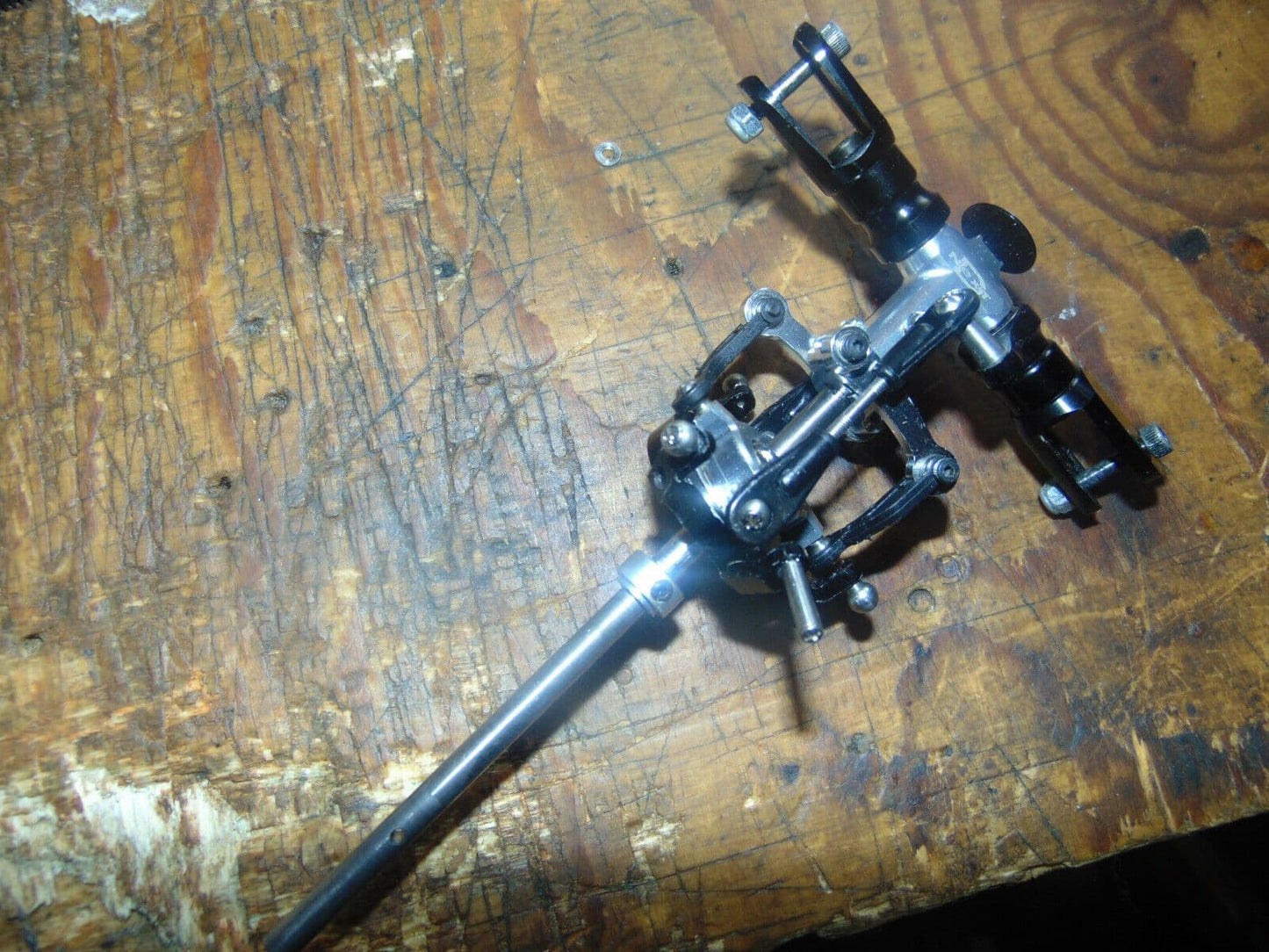 RAVE 450 FBL MAIN ROTOR HEAD ASSEMBLY C/W WASHOUT MIXER, SWASH & SHAFT ETC