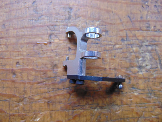RAVE BALLISTIC 700E / 90 ENV TAIL ROTOR PITCH CONTROL ARM & MOUNTING BRACKET