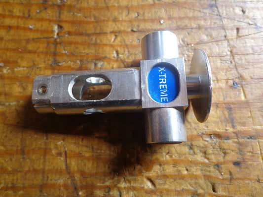 RJX XTREME 50 ALLOY MAIN ROTOR HUB