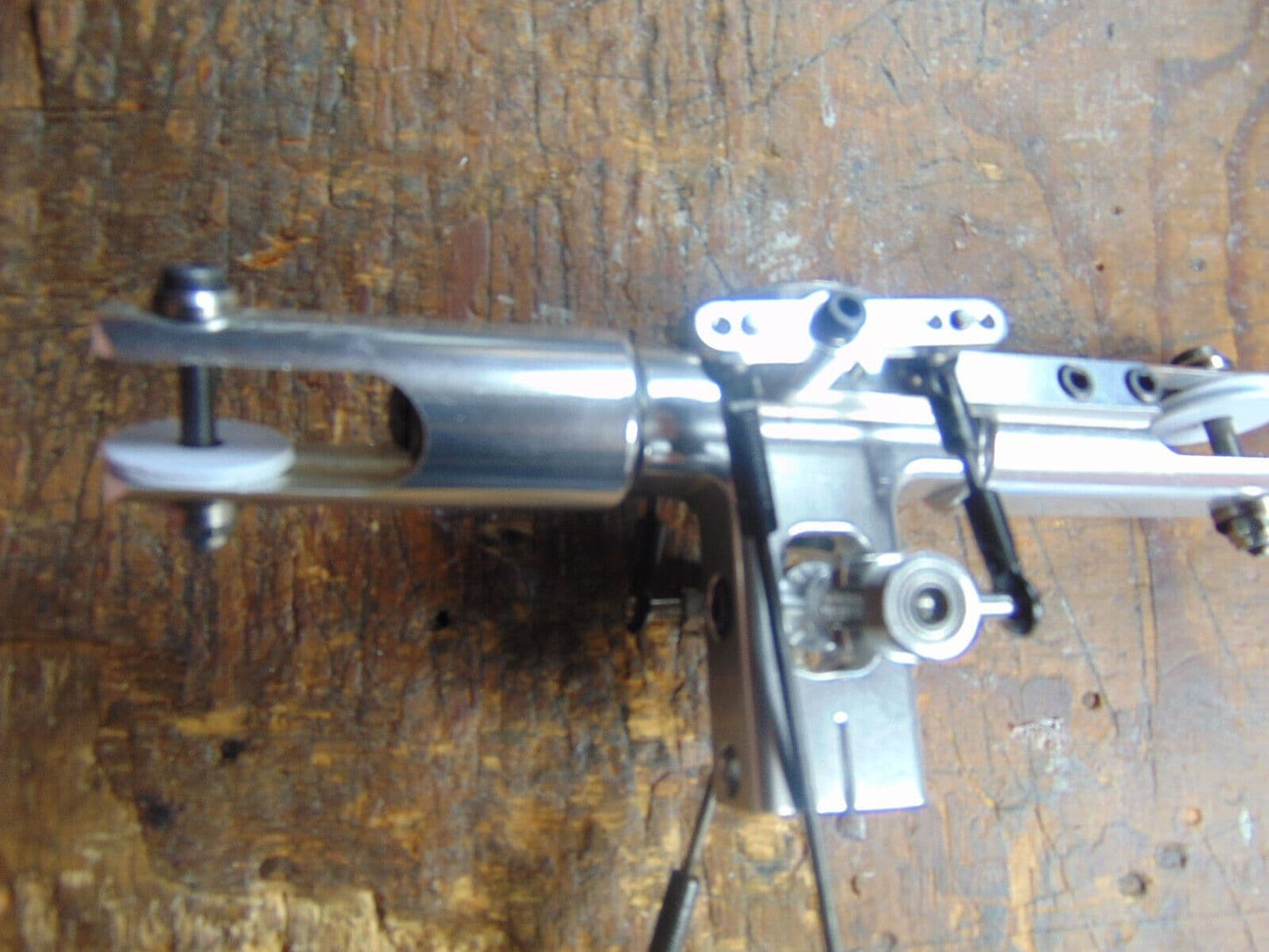 RJX XTREME 50 MAIN ROTORHEAD & FLYBAR SEESAW ASSEMBLY