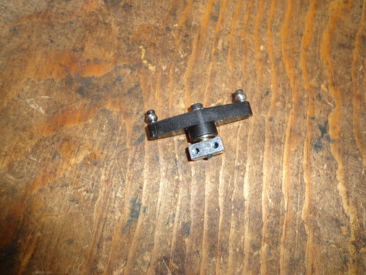 RJX XTREME 50 TAIL PITCH CONTROL ARM