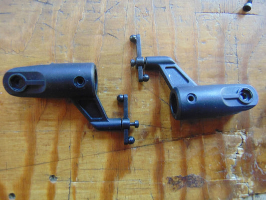 ROBBE EOLO MAIN BLADE GRIPS & MIXER ARMS