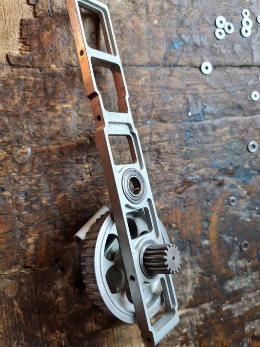 ROBBE FUTURA ALLOY CENTRE SPACER ASSELBLY C/W TRANSFER GEAR, PINION & BEARINGS