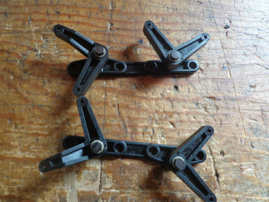 ROBBE FUTURA ELEVATOR & AILERON CONTROL ASSEMBLY