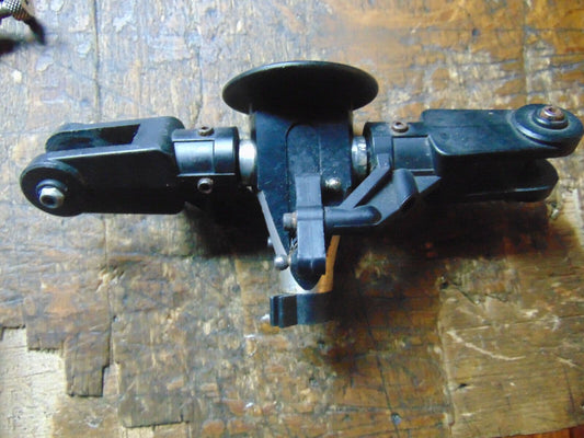 ROBBE FUTURA SE MAIN ROTOR HEAD ASSEMBLY C/W FLYBAR SEESAW