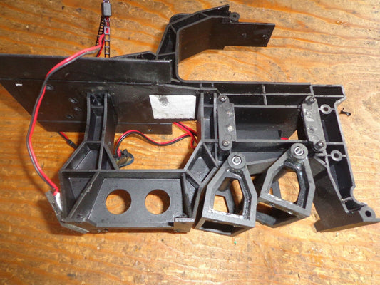 ROBBE FUTURA SERVO/RECEIVER BATTERY/TANK MOUNTING TRAY