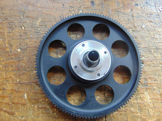 ROBBE MILLENIUM MAIN DRIVE GEAR & ONE-WAY BEARING