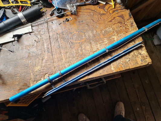 ROBBE MOSKITO BLUE TAIL BOOM  C/W TORQUE DRIVE, SUPPORTS & PITCH ROD 740mm  LONG