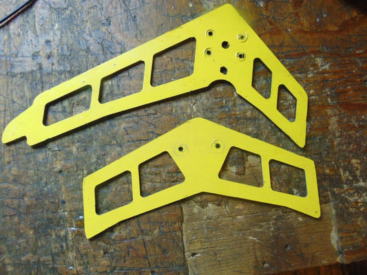 ROBBE MOSKITO CARBON FIBRE TAIL FIN SET (YELLOW)