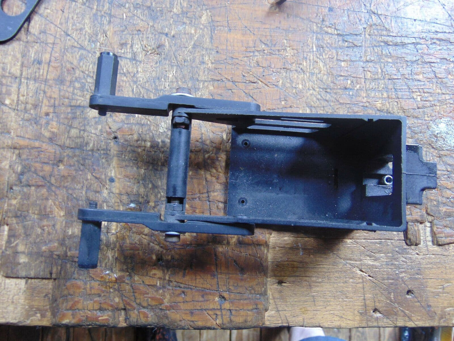 ROBBE SPIRIT L-16 FRONT RADIO TRAY