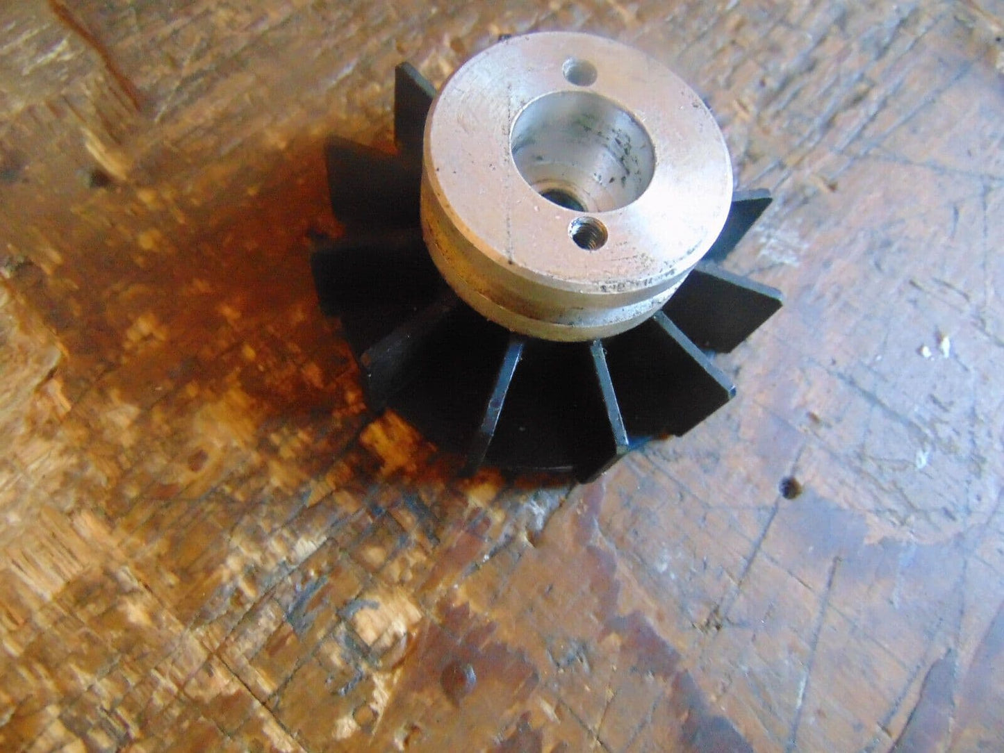 SCHLUTER HELI-BOY ENGINE COOLING FAN & CLUTCH MOUNTING HUB