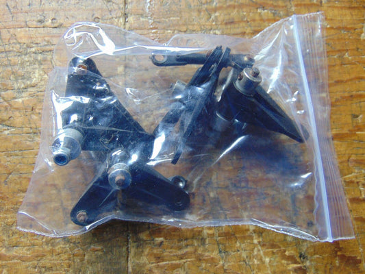 SCHLUTER JUNIOR ELEVATOR & AILERON CONTROL ARMS