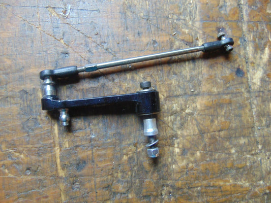 SRIMOK 90E FRONT TAIL PITCH CONTROL LINK & CONTROL ARM