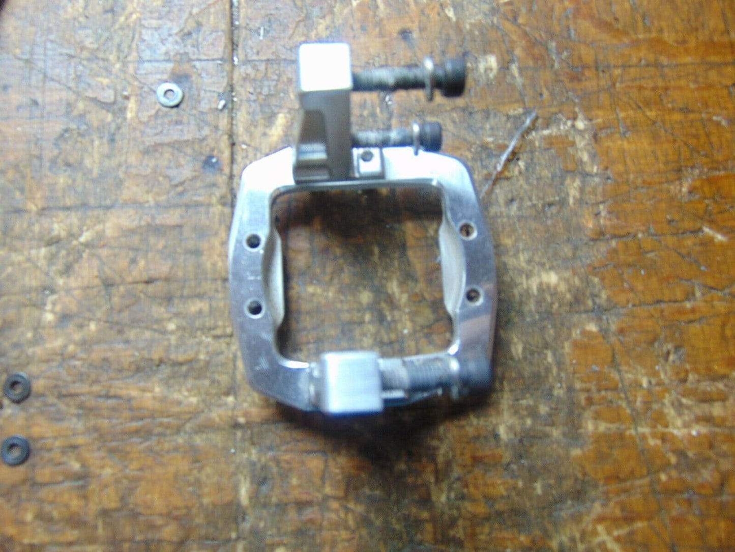 SRIMOK 90N ENGINE MOUNTING