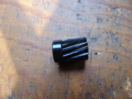 SYNERGY E7 MAIN DRIVE PINION 13T UNUSED