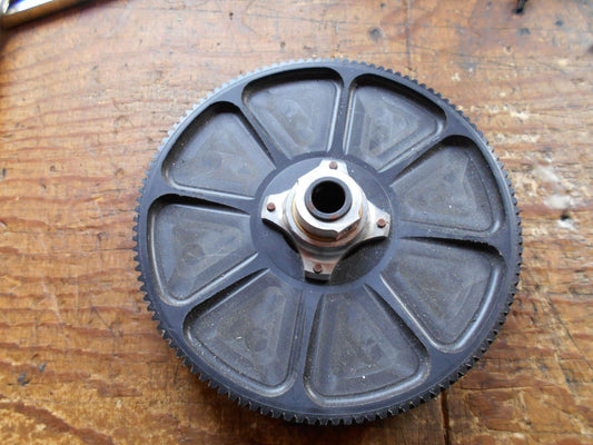 SYNERGY E7SE MAIN DRIVE GEAR HELICAL CUT C/W ONE-WAY BEARING