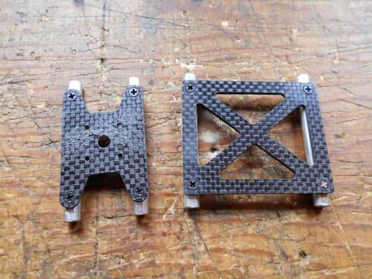 SYNERGY E7SE REAR CARBON FIBRE FRAME SPACERS / BATTERY STOP