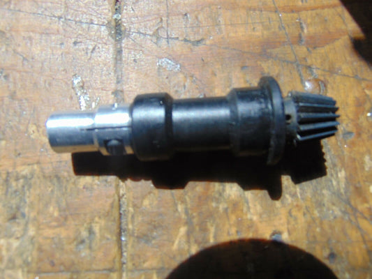 SYNERGY E9/N9 FRONT TAIL DRIVE BEVEL GEAR & BEARINGS ETC