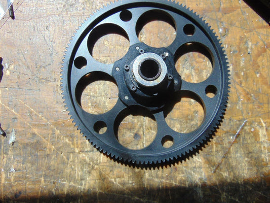 SYNERGY E9/N9 MAIN ROTOR DRIVE GEAR C/W ONE-WAY BEARING