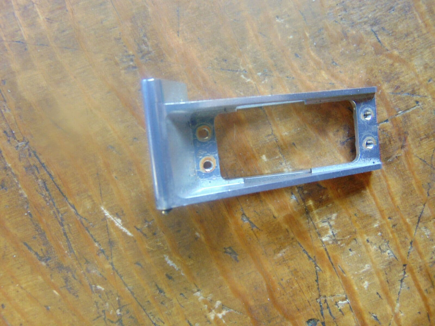 TREX 450L DOMINATOR ALLOY TAIL SERVO MOUNTING
