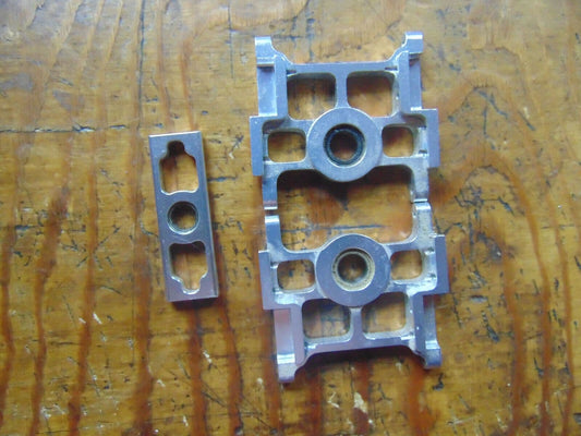 TREX 500X MAIN SHAFT BEARINGS & SERVO MOUNTINGS C/W THIRD BEARING