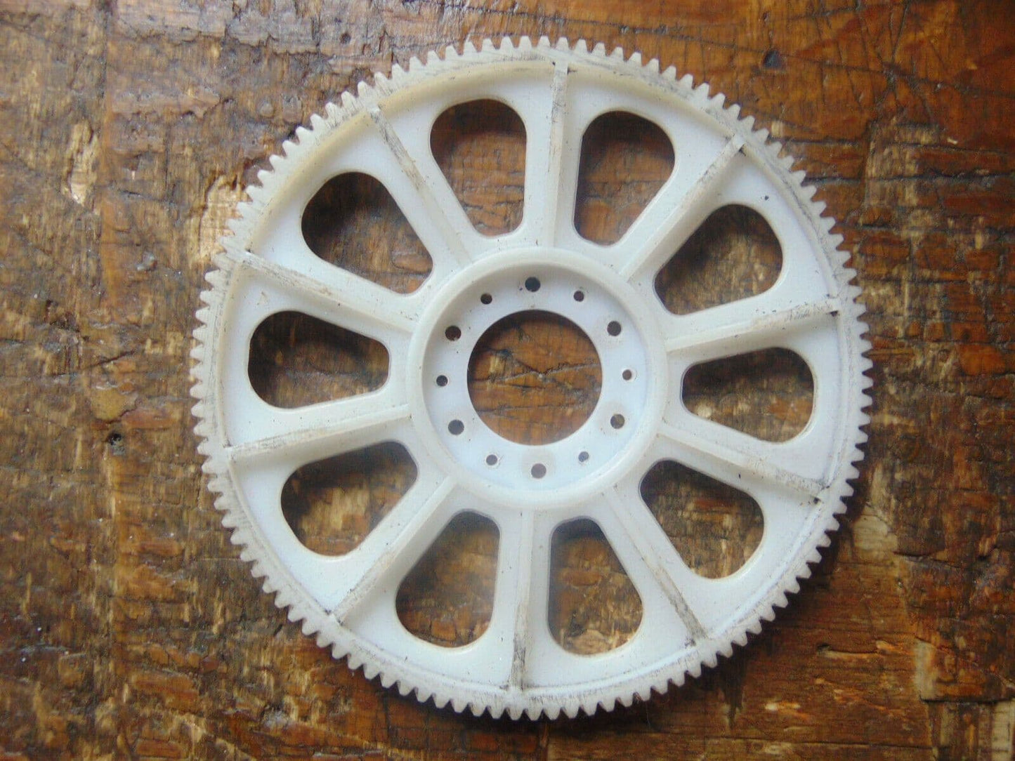 TREX 600 / 550 SLANT CUT MAIN DRIVE GEAR M1 112T