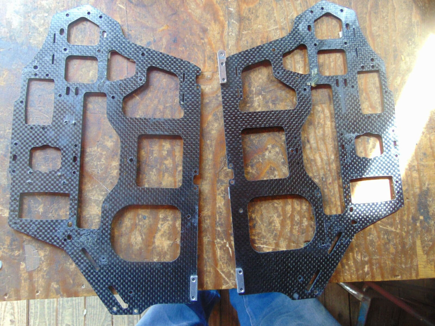 TREX  600 E CARBON FIBRE MAIN FRAME SIDES