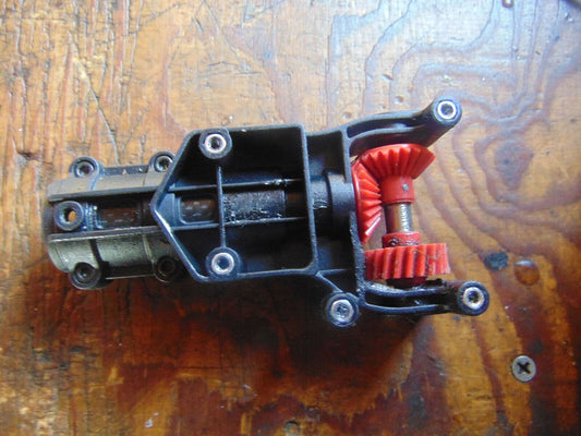 TREX 700 X / XN TAIL BOOM MOUNTING C/W 21T BEVEL GEARS