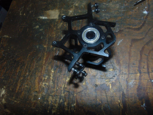 TRON 5.5 MAIN BEARING & SERVO MOUNTING ASSEMBLY
