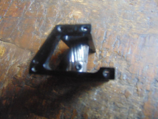 TRON 5.5 MOTOR MOUNTING & PINION