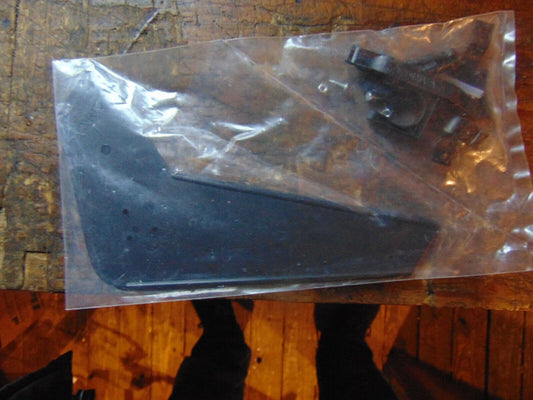 VARIO FOXY BLACK TAIL FIN & PITCH ROD GUIDES  BNIB