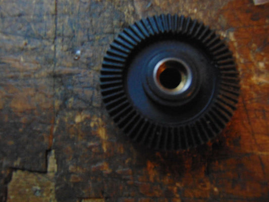 VARIO FOXY MAIN SHAFT DRIVE GEAR & ONE-WAY BEARING UNUSED