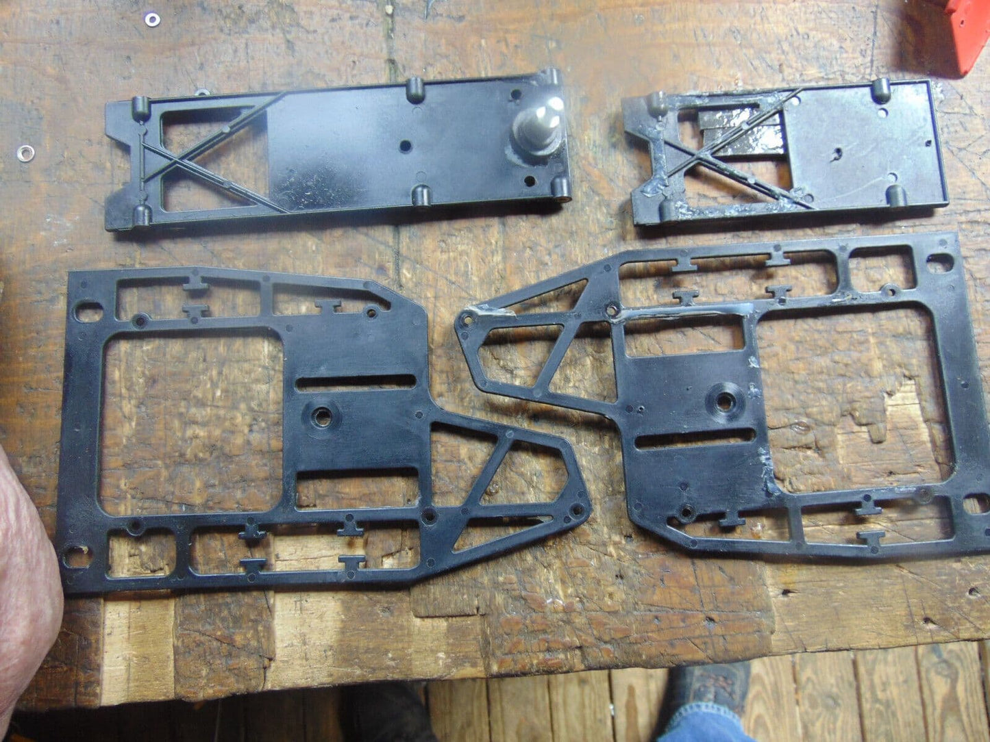 VARIO SKY DRAGON TANK MOUNTING & RADIO / BATTERY TRAY