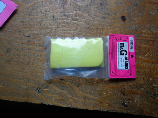 YELLOW FLYBAR PADDLES FOR 4mm SHAFT SUIT 50/60/90 SIZE HELI